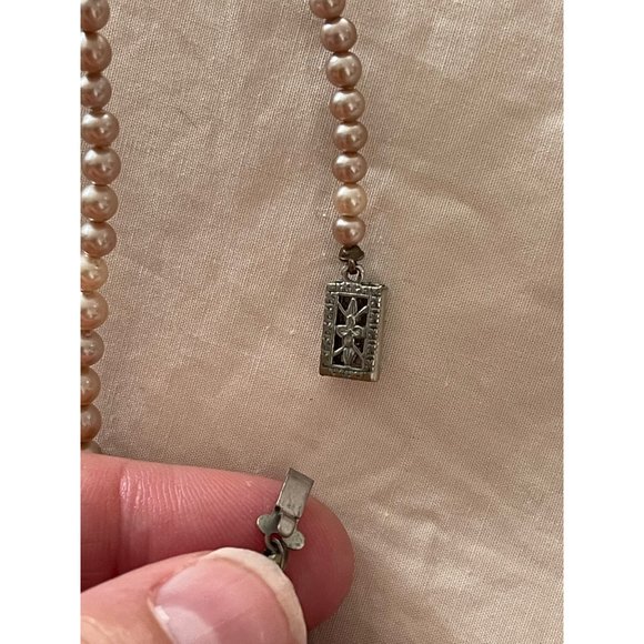 Vintage Cream & Beige Faux Pearl 1-Strand Necklace - Picture 4 of 7